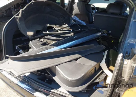 2024 Cadillac Lyriq Luxury W/1Sd from USA, damaged, VIN 1GYKPRRKXRZ124650